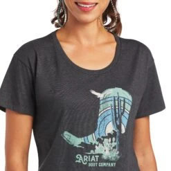 Ariat® Ladies Soaring Boot Charcoal Heather Graphic T-shirt 10040963 9 Ariat® Ladies Soaring Boot Charcoal Heather Graphic T-shirt 10040963 -Western Cowboy Equipment S22 WMS WEST 10040963 detail01